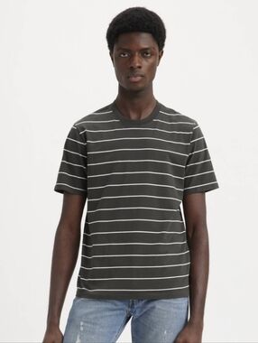 Levi’s Essential Striped T-Shirt – Black & White | Men’s Size Small